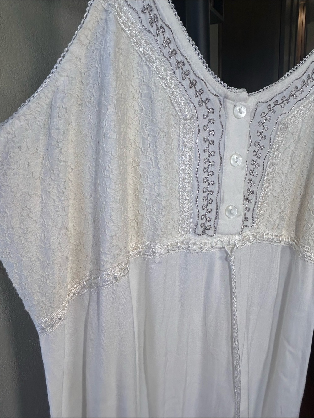 Raya Sun embroidered sleeveless dress, lightweight cotton-rayon blend, size L - Picture 4 of 11
